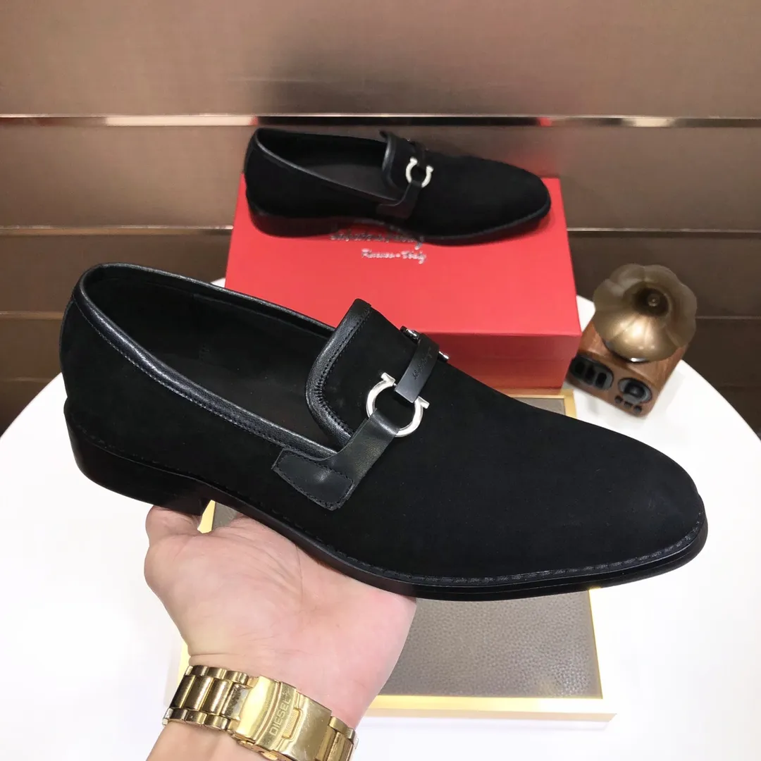 Men's shoes 💰540💰[Ferragamo/Ferragamo] (high-end Niuli) New 🍀 Ferragamo* - top version Ferragamo's classic formal leather shoes! Made of imported original cowhide, the inner top layer is comfortable cowhide lining! Original wear-resistant rubber outsole! High quality products! Code number 38-44!